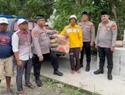 Aksi Nyata Polri Peduli, Kapolsek Pebayuran Serahkan Bantuan untuk Masjid Jami Al-Barokah Babakan Kongsi