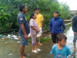 Turun ke Lokasi Banjir, Hadi Ruyat Soleh Tunjukkan Kepemimpinan Nyata di Kampung Ceger