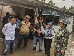 Karang Taruna Karangharja Salurkan 400 Paket Bantuan untuk Korban Banjir di Pebayuran