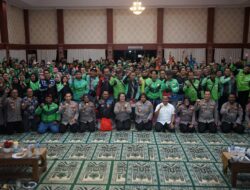 Kapolres Metro Bekasi Perkuat Sinergi, 500 Pengemudi Ojol Hadiri Bukber Ramadan