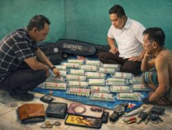 Digerebek Siang Bolong! Ribuan Obat Daftar G Ilegal Beredar di Bekasi, Tiga Orang Diciduk Polisi