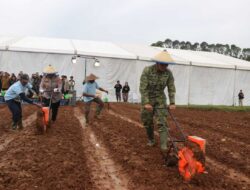 Wakapolri Hadiri Penanaman Jagung Serentak Kuartal I 2026 di Kabupaten Bekasi