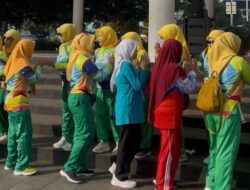 Hangat dan Haru, Komunitas Jantung Sehat Karawang Gelar Mushofahah di Senam Terakhir Ramadan