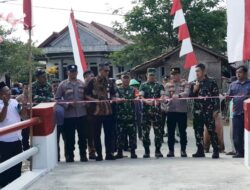 Peresmian Jembatan Garuda Merah Putih Ditandai Gunting Pita, Wujud Sinergi TNI dan Masyarakat