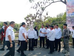 PLT Bupati Bekasi Tinjau Jembatan CBL yang Viral, Tegaskan Kondisinya Masih Layak Digunakan
