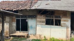 Potret Kemiskinan yang Buram: Janda Penderita Stroke di Kabupaten Bekasi Tinggal di Rumah Nyaris Roboh