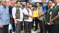 Diiringi Gelombang Dukungan Masyarakat, Pardi Resmi Daftar Bakal Calon Kepala Desa Karangsegar