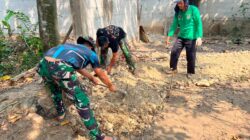 Kolaborasi TNI dan Warga Percepat Pengurukan Tanah dalam Program TMMD Ke-129 di Cibarusah