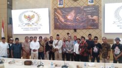 Komisi II DPR RI Terima Aspirasi Penundaan Pelantikan Kades di 26 Desa Kabupaten Bekasi, LBH AMPUH Desak Pembentukan Pansus