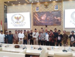 Komisi II DPR RI Terima Aspirasi Penundaan Pelantikan Kades di 26 Desa Kabupaten Bekasi, LBH AMPUH Desak Pembentukan Pansus